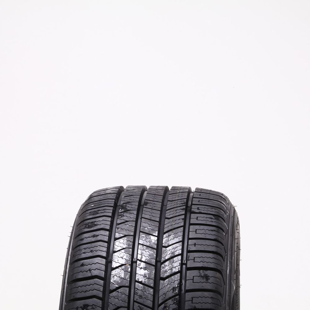 New 235 45R18 Road Hugger GTP AS 02 98V 10 5 32 Utires